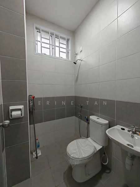 Rumah Teres 1 Tingkat untuk Disewa di Kulai (Johor) - Serine Tan - Bathroom - PropertyGuru.com.my