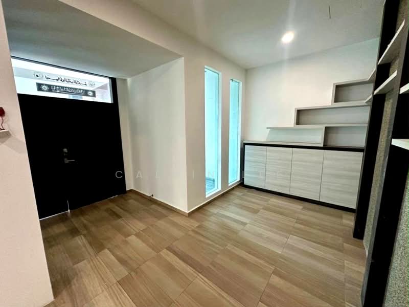 Semi-Detached House for Sale in Taman Molek (Johor Bahru) - Calvin Lee - PropertyGuru.com.my