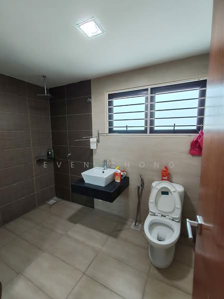 Semi-Detached House for Sale in Taman Bukit Suria (Cheras) - Even Chong - Bathroom - PropertyGuru.com.my
