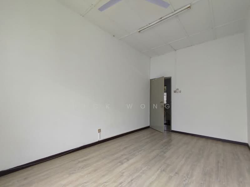 Rumah Teres 2 Tingkat untuk Dijual di Taman Serdang Jaya (Seri Kembangan) - Nick Wong - Interior - PropertyGuru.com.my