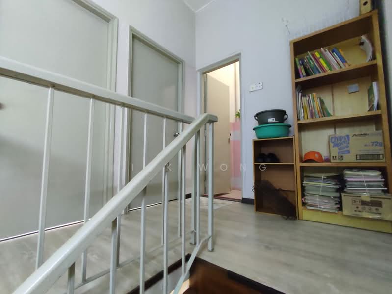Rumah Teres 2 Tingkat untuk Dijual di Taman Serdang Jaya (Seri Kembangan) - Nick Wong - Interior - PropertyGuru.com.my