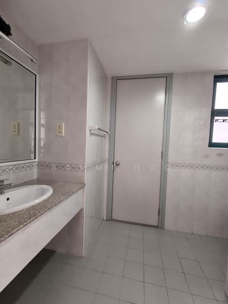 Condominium for Sale at The Straits View Condominium - Sammi Hoo - PropertyGuru.com.my
