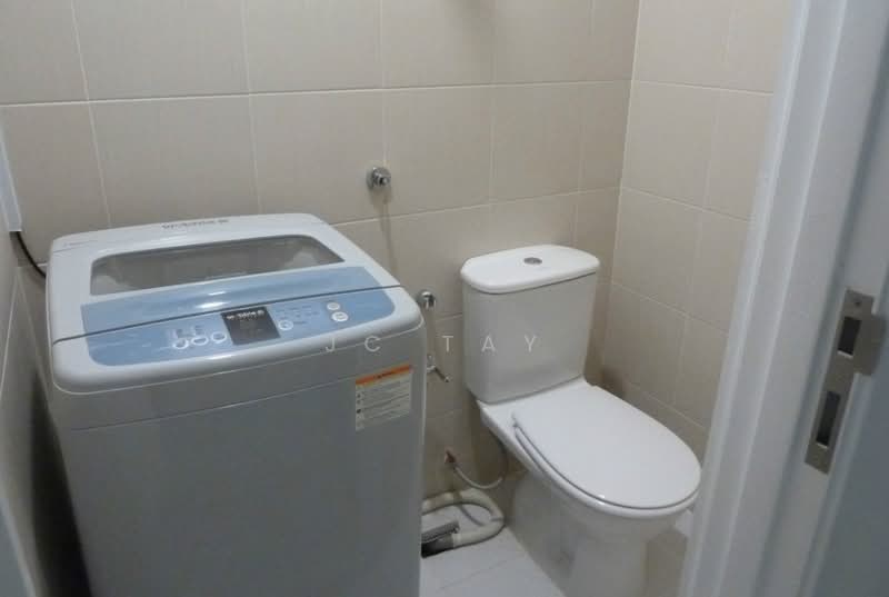 Condominium for Rent at Scenaria @ North Kiara Hills - JC Tay - Bathroom - PropertyGuru.com.my