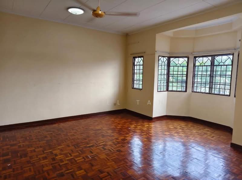 Rumah Teres 2 Tingkat untuk Dijual di Usj 16 (Subang Jaya) - Angel Tan - Living Room - PropertyGuru.com.my