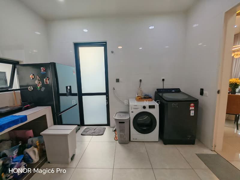 Semi-Detached House for Rent in Eco Ardence (Setia Alam) - Bing Bing - Kitchen - PropertyGuru.com.my