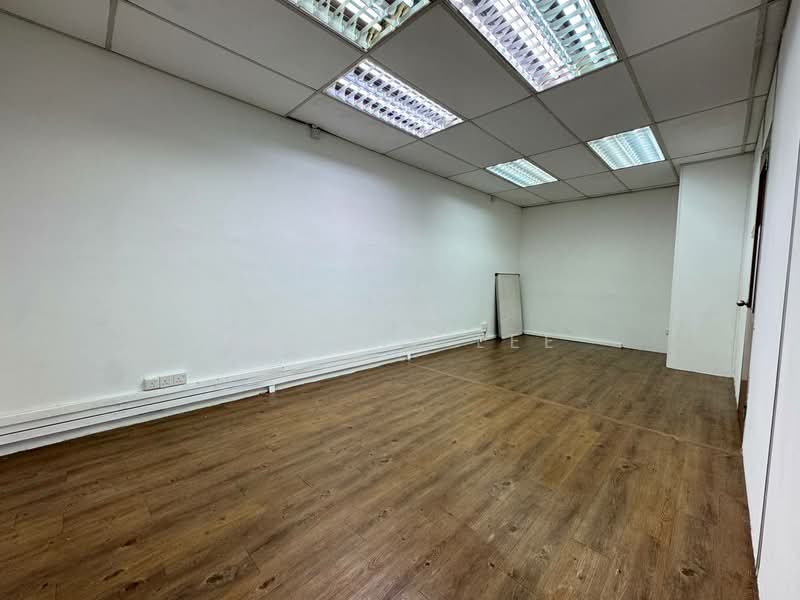 Shop / Office for Rent in Taman Molek (Johor Bahru) - Daphne Lee - Interior - PropertyGuru.com.my