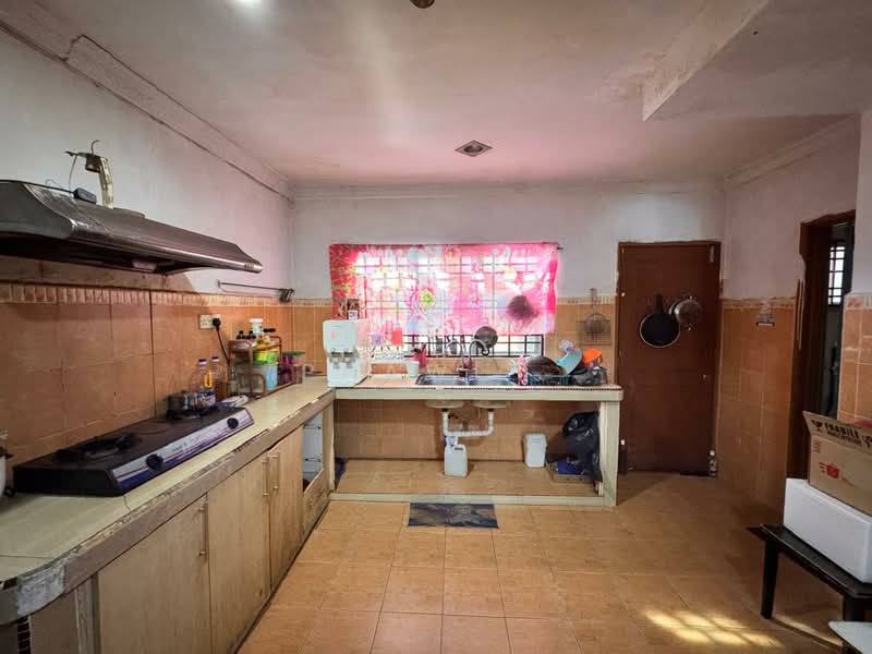 Rumah Teres 2-Tingkat untuk Dijual di Puchong (Selangor) - PHAWI . - Kitchen - PropertyGuru.com.my