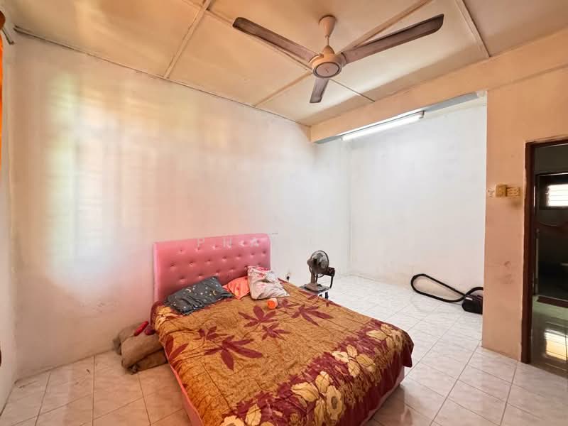 Rumah Teres 2-Tingkat untuk Dijual di Puchong (Selangor) - PHAWI . - Bedroom - PropertyGuru.com.my