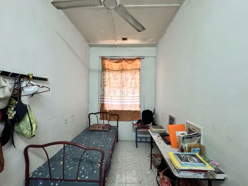 Rumah Teres 2-Tingkat untuk Dijual di Puchong (Selangor) - PHAWI . - Bedroom - PropertyGuru.com.my