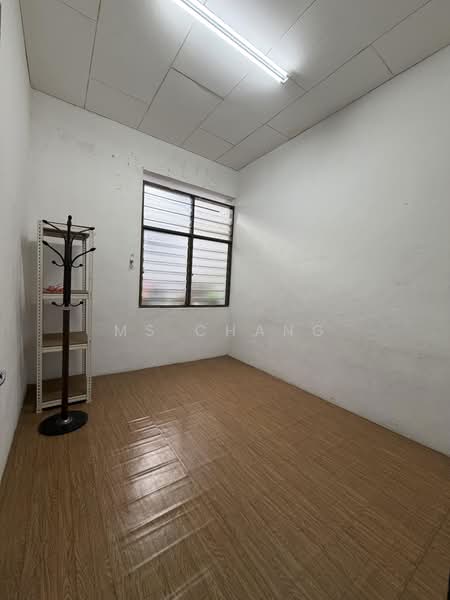Rumah Teres 1 Tingkat untuk Dijual di Taman Lip Sin (Sungai Dua) - Ms Chang - PropertyGuru.com.my
