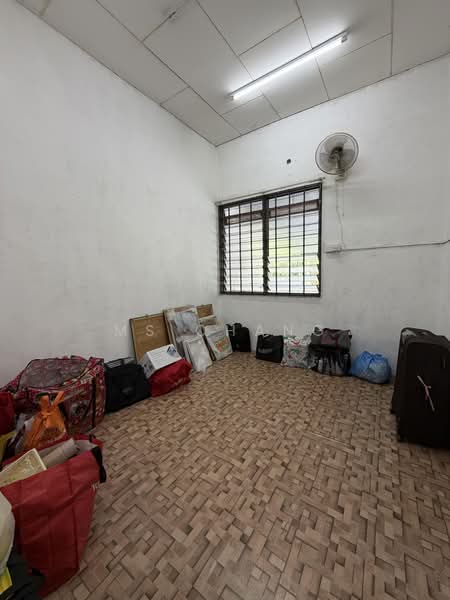Rumah Teres 1 Tingkat untuk Dijual di Taman Lip Sin (Sungai Dua) - Ms Chang - PropertyGuru.com.my