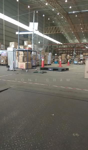 Warehouse for Rent in Subang Hi-Tech Industrial Park (Subang Jaya) - Tony Cham - PropertyGuru.com.my