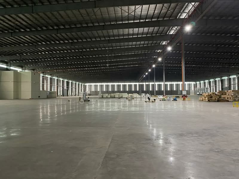 Warehouse for Rent in Subang Hi-Tech Industrial Park (Subang Jaya) - Tony Cham - Interior - PropertyGuru.com.my