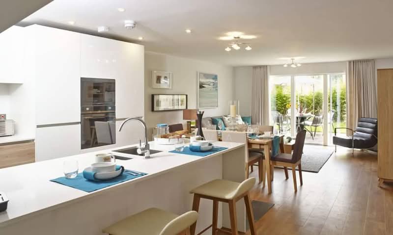 Townhouse for Sale in Taman Bukit Serdang (Seri Kembangan) - Shu Wai - Kitchen - PropertyGuru.com.my