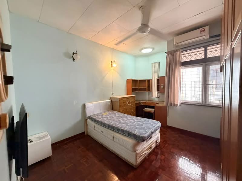 Semi-Detached House for Sale in George Town (Penang) - Patrick . - Bedroom - PropertyGuru.com.my