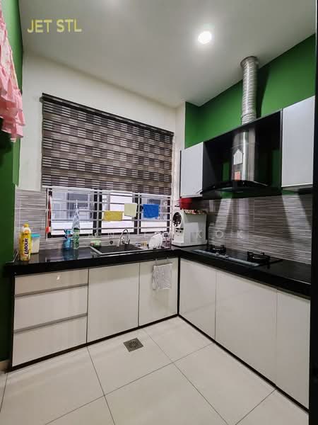 Rumah Teres 3 Tingkat untuk Dijual di Setia Utama (Setia Alam) - Daniel Kok - Kitchen - PropertyGuru.com.my