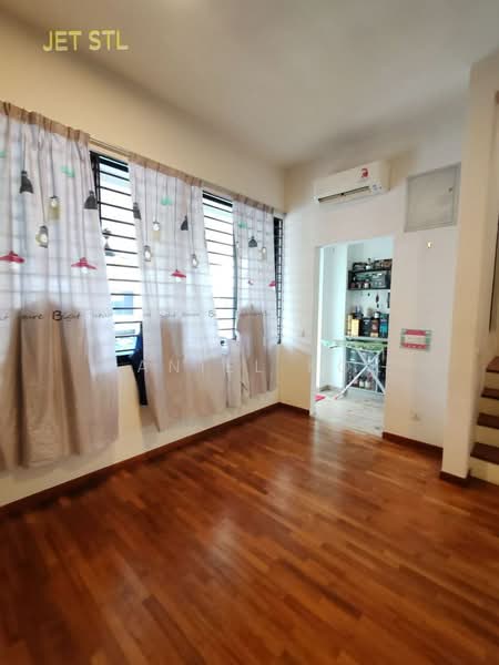 Rumah Teres 3 Tingkat untuk Dijual di Setia Utama (Setia Alam) - Daniel Kok - Living Room - PropertyGuru.com.my
