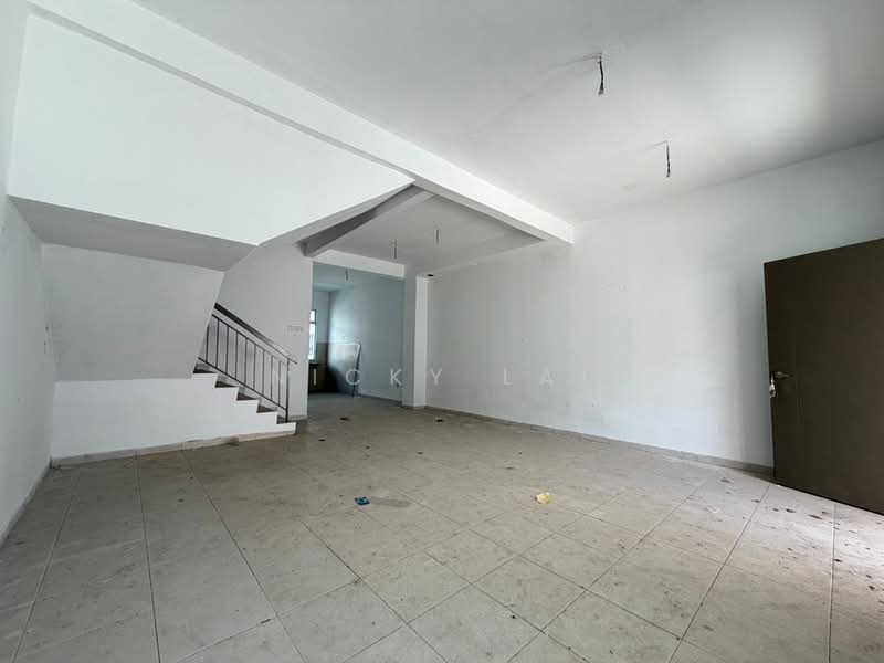 2.5-storey Terraced House for Sale in Taman Kundang Jaya (Rawang) - Nicky Lai - Interior - PropertyGuru.com.my