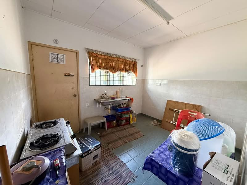 Semi-Detached House for Sale in Taman Desaria (Nilai) - PHAWI . - Kitchen - PropertyGuru.com.my
