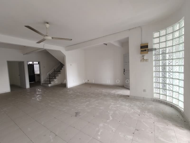 Rumah Teres 2 Tingkat untuk Dijual di Taman Desa Cemerlang (Ulu Tiram) - Sammi Hoo - PropertyGuru.com.my