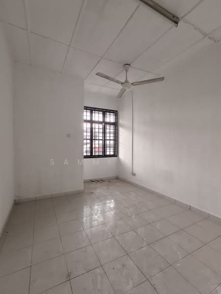 Rumah Teres 2 Tingkat untuk Dijual di Taman Desa Cemerlang (Ulu Tiram) - Sammi Hoo - PropertyGuru.com.my