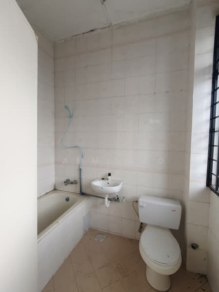 Rumah Teres 2 Tingkat untuk Dijual di Taman Desa Cemerlang (Ulu Tiram) - Sammi Hoo - PropertyGuru.com.my