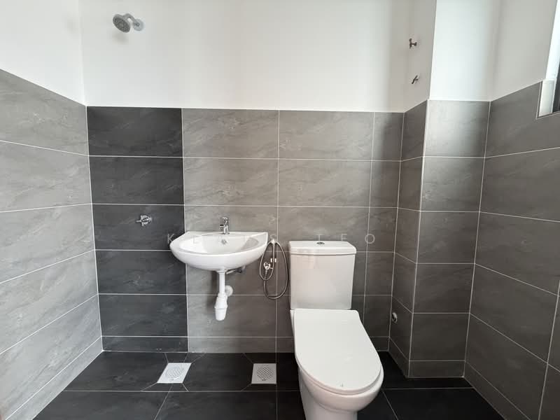 2-storey Terraced House for Sale in Telok Panglima Garang (Selangor) - Klaus Teo - Bathroom - PropertyGuru.com.my