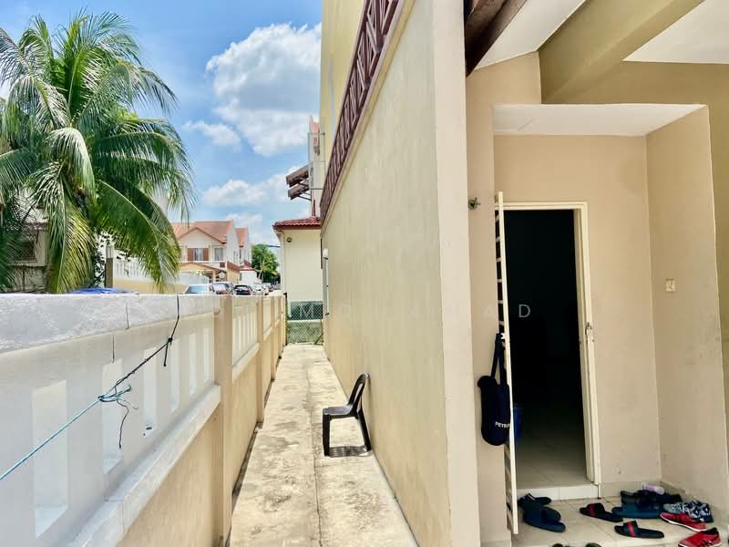 Rumah Teres 2 Tingkat untuk Dijual di Alam Nusantara (Setia Alam) - Adi Mohamad - Exterior - PropertyGuru.com.my