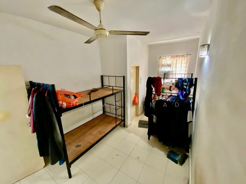 Rumah Teres 2 Tingkat untuk Dijual di Alam Nusantara (Setia Alam) - Adi Mohamad - Bedroom - PropertyGuru.com.my