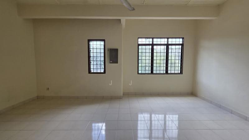 Rumah Teres untuk Dijual di Kota Kemuning (Shah Alam) - J J - PropertyGuru.com.my
