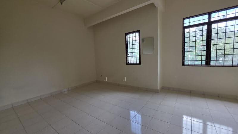 Rumah Teres untuk Dijual di Kota Kemuning (Shah Alam) - J J - PropertyGuru.com.my