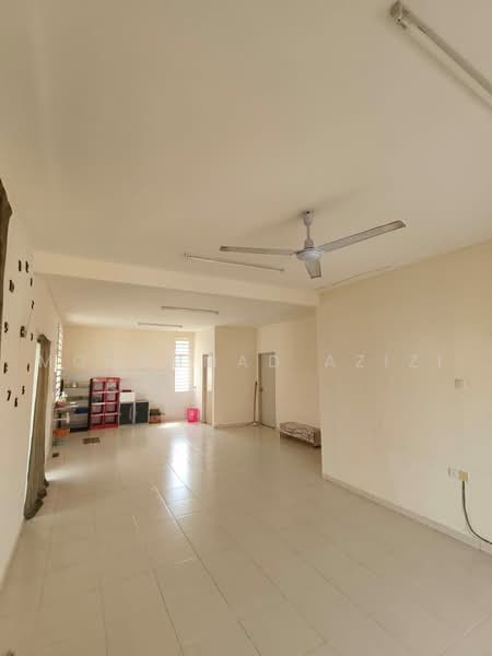 Semi-Detached House for Sale in Taman Seri Inderapura (Kuantan) - Mohammad Azizi - PropertyGuru.com.my