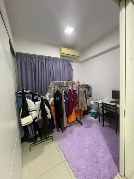 Service Residence for Rent at Paramount Utropolis - Hong Ng - Study - PropertyGuru.com.my