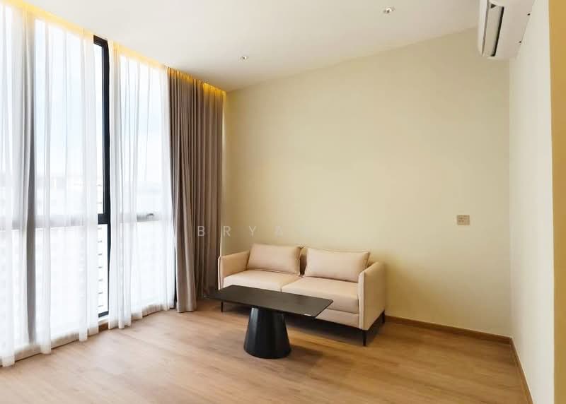 Servis Apartment untuk Disewa di Armani Raja Uda - Bryan . - Living Room - PropertyGuru.com.my