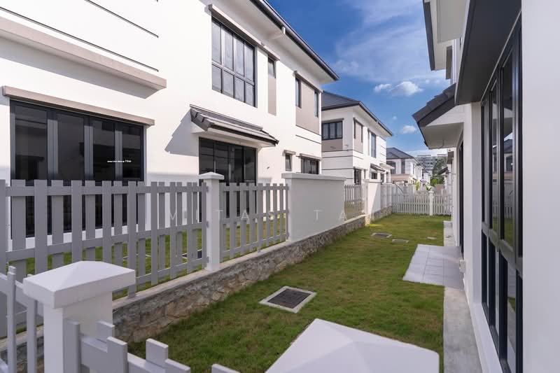 Rumah Berkembar untuk Dijual di Setia Eco Park (Setia Alam) - Vitas Tan - Exterior - PropertyGuru.com.my