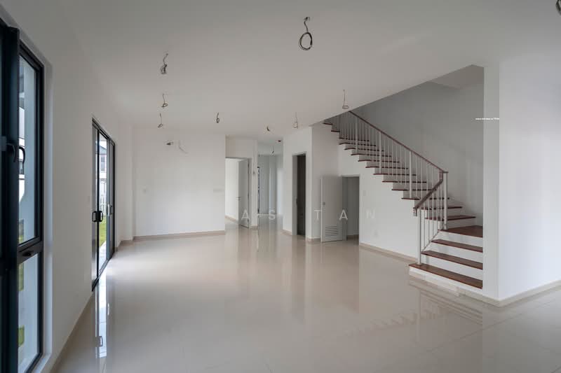 Rumah Berkembar untuk Dijual di Setia Eco Park (Setia Alam) - Vitas Tan - Living Room - PropertyGuru.com.my