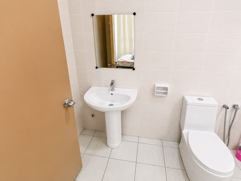 Servis Apartment untuk Dijual di Impian Meridian - Calvin Hoh - Bathroom - PropertyGuru.com.my