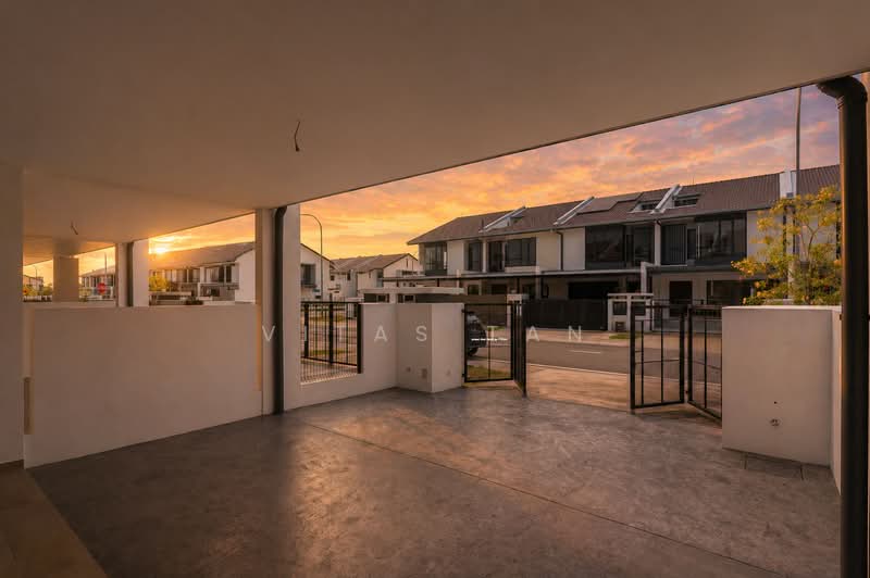 2-storey Terraced House for Sale in Bandar Bukit Raja (Klang) - Vitas Tan - Exterior - PropertyGuru.com.my