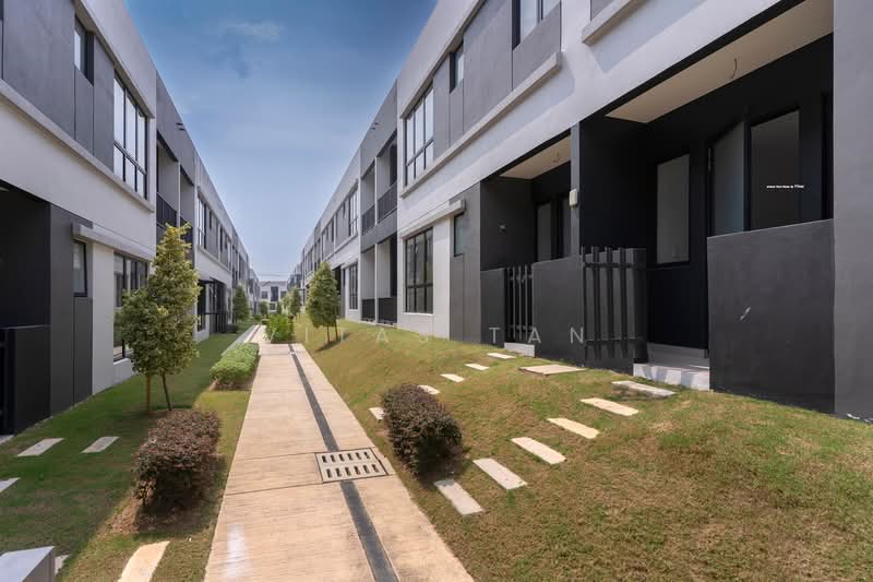 Rumah Bandar untuk Dijual di Eco Ardence (Setia Alam) - Vitas Tan - Exterior - PropertyGuru.com.my