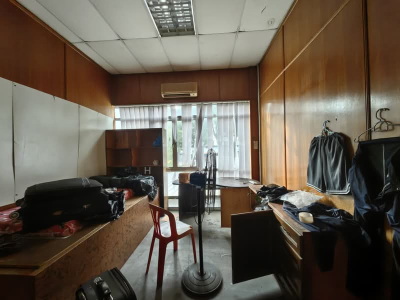 Kilang untuk Dijual di Kawasan Perindustrian Bukit Rambai (Bukit Rambai) - HG KOH - Interior - PropertyGuru.com.my