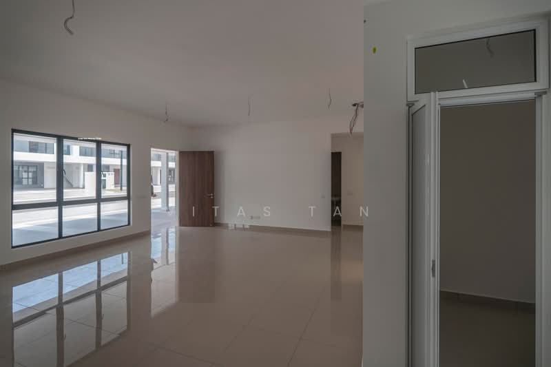 Rumah Berkembar untuk Dijual di Eco Ardence (Setia Alam) - Vitas Tan - Living Room - PropertyGuru.com.my