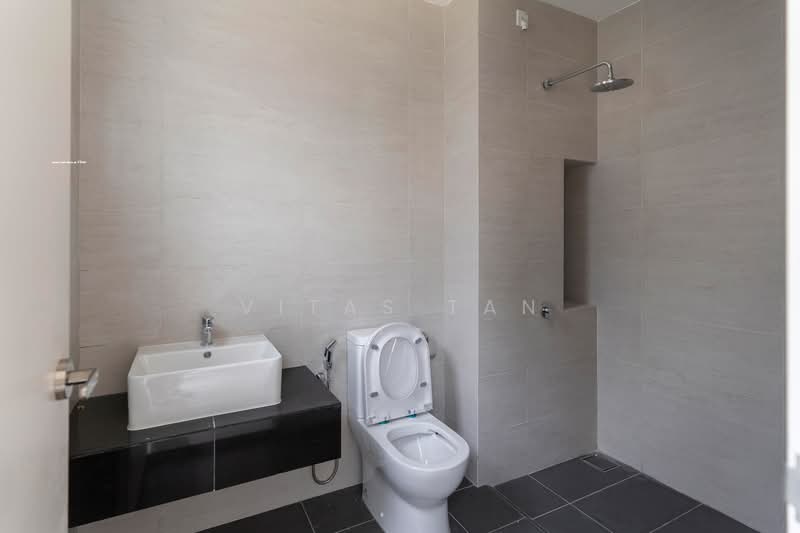 Rumah Berkembar untuk Dijual di Eco Ardence (Setia Alam) - Vitas Tan - Bathroom - PropertyGuru.com.my