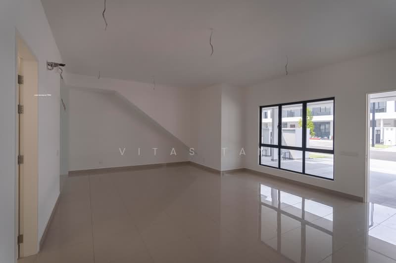Rumah Berkembar untuk Dijual di Eco Ardence (Setia Alam) - Vitas Tan - Living Room - PropertyGuru.com.my