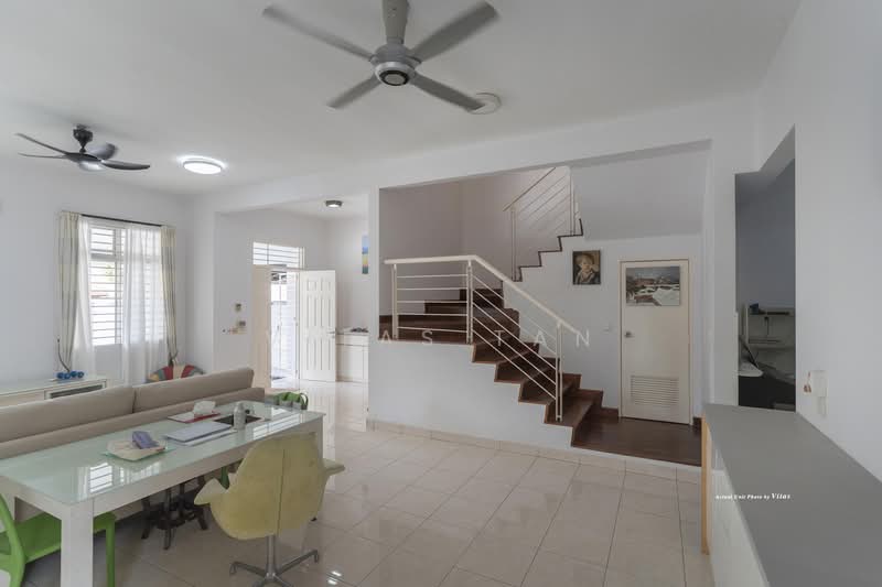 Rumah Berkembar untuk Dijual di Setia Damai (Setia Alam) - Vitas Tan - Living Room - PropertyGuru.com.my