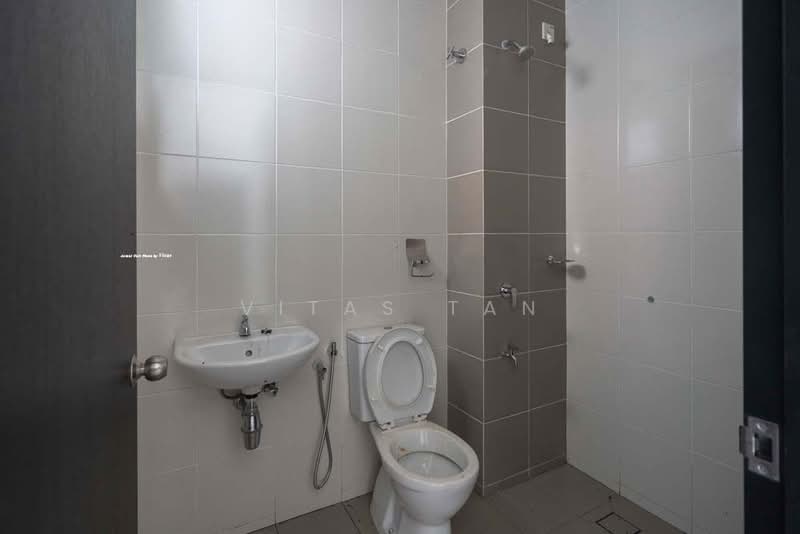 Rumah Teres 2-Tingkat untuk Dijual di Bukit Raja (Selangor) - Vitas Tan - Bathroom - PropertyGuru.com.my