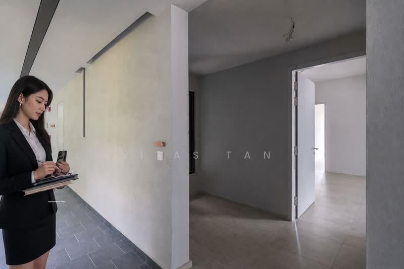 Condominium for Sale at Utamara Boutique Residences - Vitas Tan - Corridor - PropertyGuru.com.my