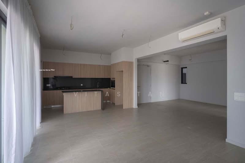 Condominium for Sale at Utamara Boutique Residences - Vitas Tan - Kitchen - PropertyGuru.com.my