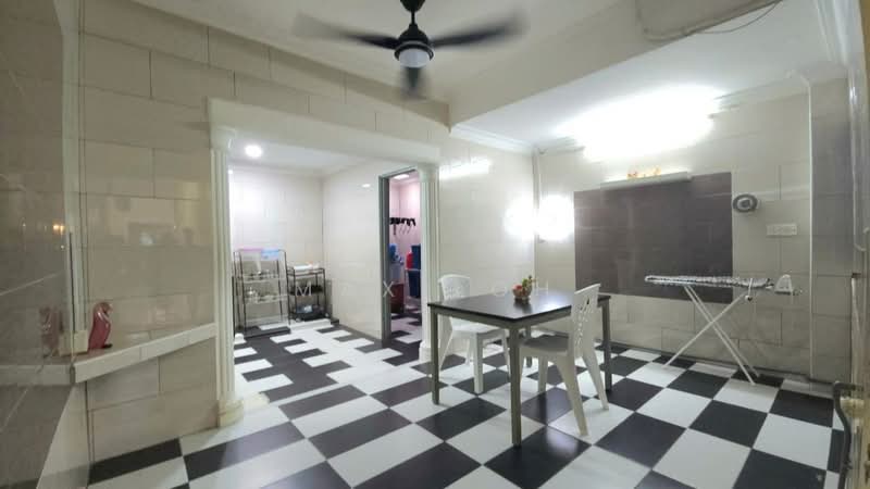 Semi-Detached House for Sale in Taman Perling (Perling) - Max Loh - Dining Room - PropertyGuru.com.my