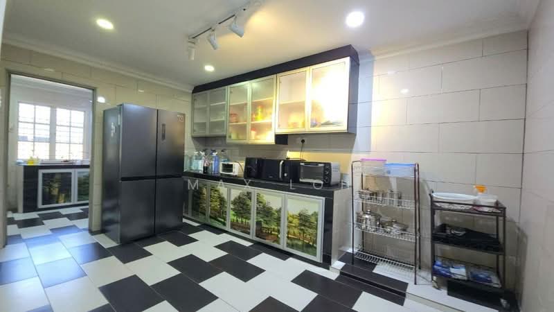 Semi-Detached House for Sale in Taman Perling (Perling) - Max Loh - Kitchen - PropertyGuru.com.my