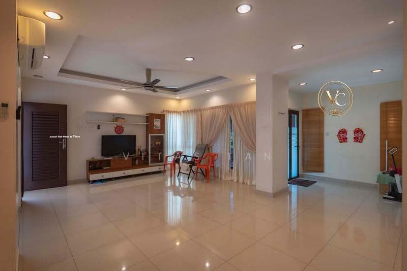 2-storey Terraced House for Sale in Bandar Bukit Raja (Klang) - Vitas Tan - Living Room - PropertyGuru.com.my